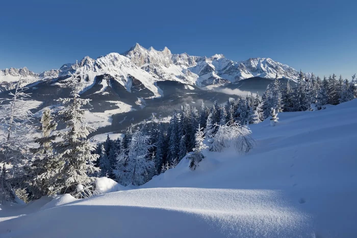Verschneite Dachsteinlandschaft im Winter